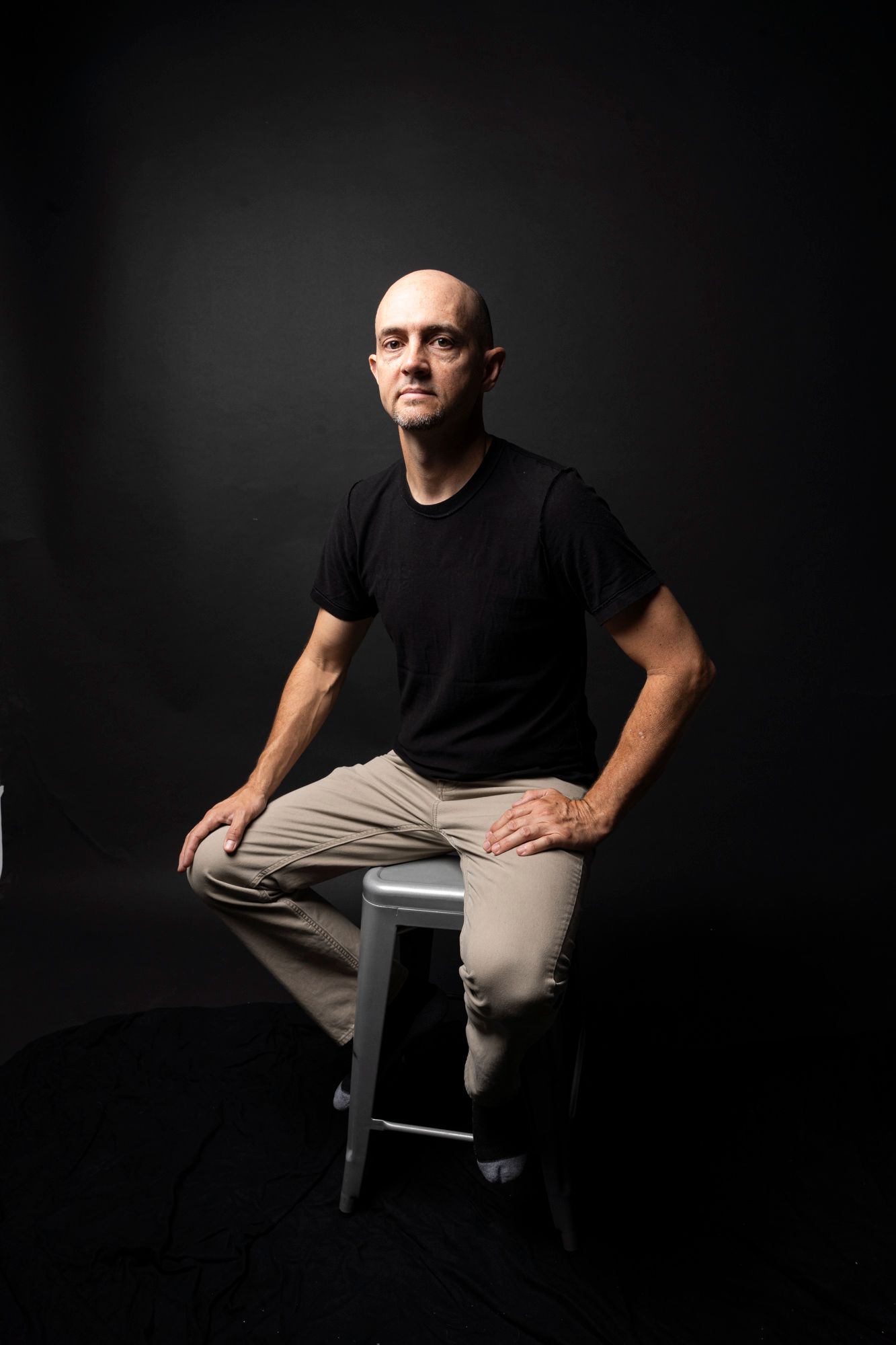 Modern business headshot portrait in San Diego with natural lighting